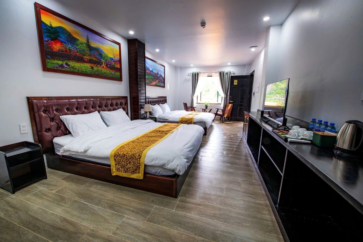 Deluxe 2 giường — Giang Sơn Hill Hotel Đồng Văn